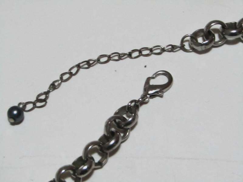 Vintage Silver-Tone and Lustrous Gray Beaded Pendant Necklace