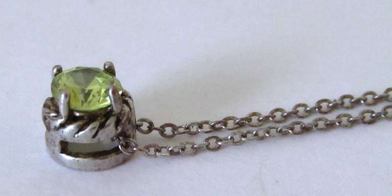 Vintage Silver-Tone and Peridot Rhinestone Pendant Necklace