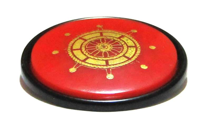 Vintage Nautical Ship's Wheel Pin / Brooch - Early Plastic (Possibly Bakelite) with Gold Detail