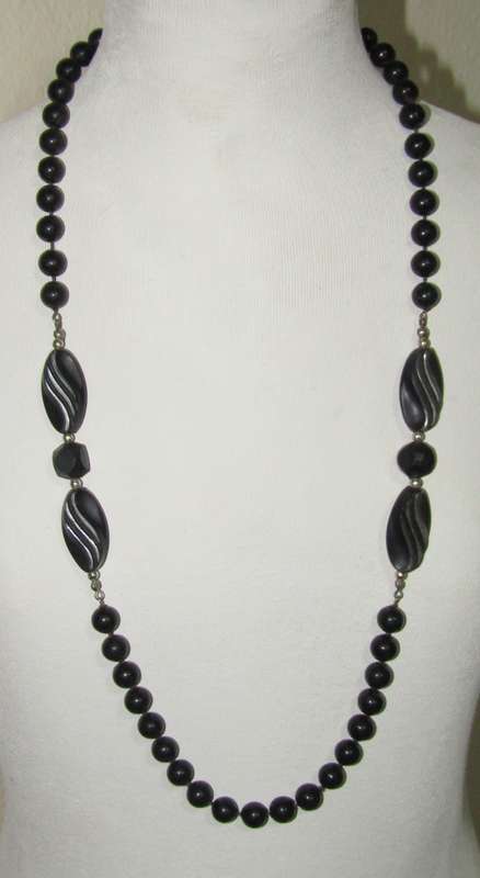 Lot of Three Vintage 1950/60s Beaded Necklaces