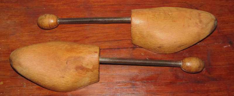 Vintage Wood Shoe Stretchers Size 5