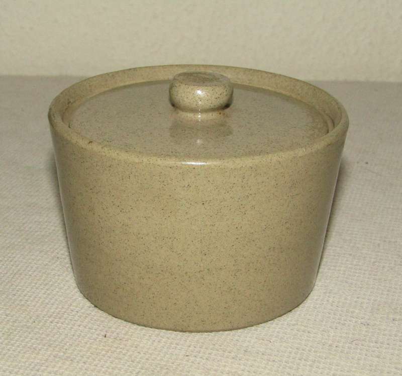 Vintage 1970s Moira Farmhouse Stoneware Pot with Lid  Single Portion Size
