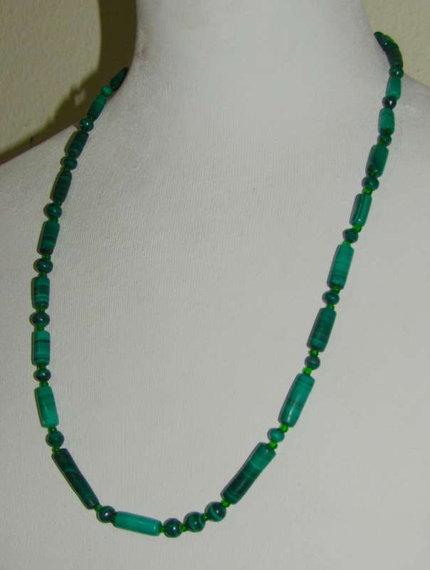 Vintage Beaded Genuine Malachite Necklace