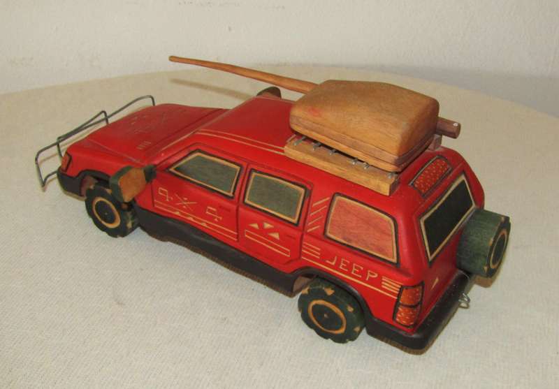 Vintage Handmade Wooden Jeep 4x4 Toy/Display Car - Handcrafted Collectible