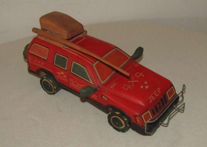 Vintage Handmade Wooden Jeep 4x4 Toy/Display Car - Handcrafted Collectible