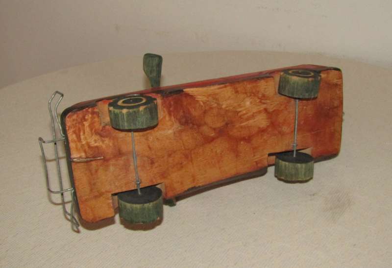 Vintage Handmade Wooden Jeep 4x4 Toy/Display Car - Handcrafted Collectible