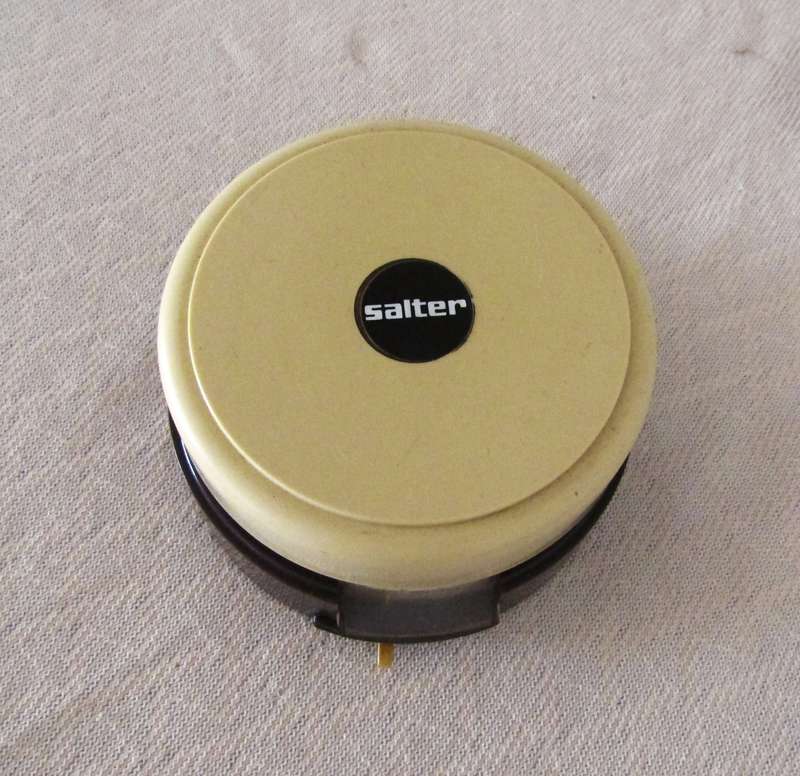 Retro 1977 Salter Kitchen Scale (2.2kg x 25g) - Made in England