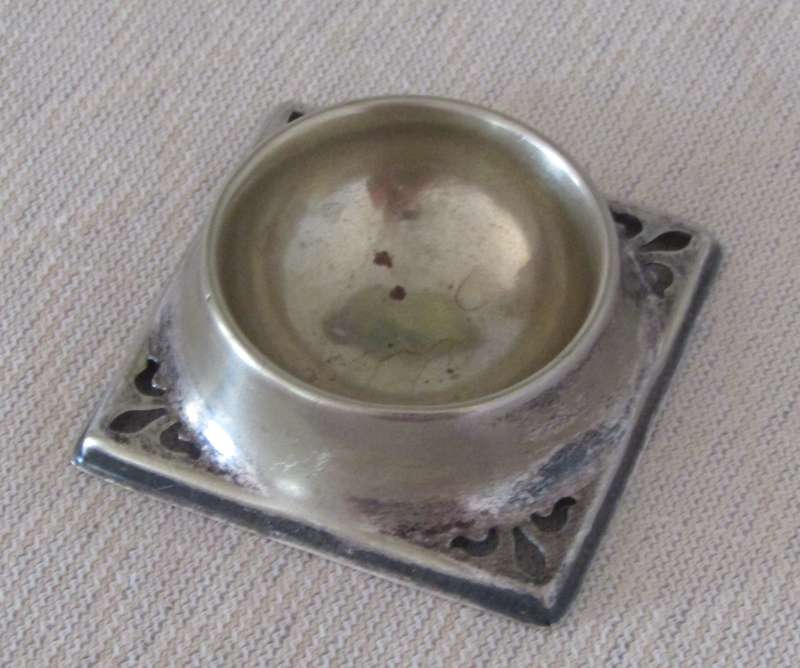 Vintage Art Nouveau Style Silver Plated Tea Strainer with Stand - EPNS, Made in England