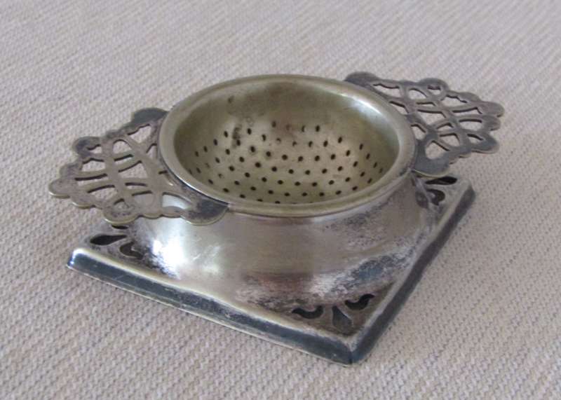 Vintage Art Nouveau Style Silver Plated Tea Strainer with Stand - EPNS, Made in England