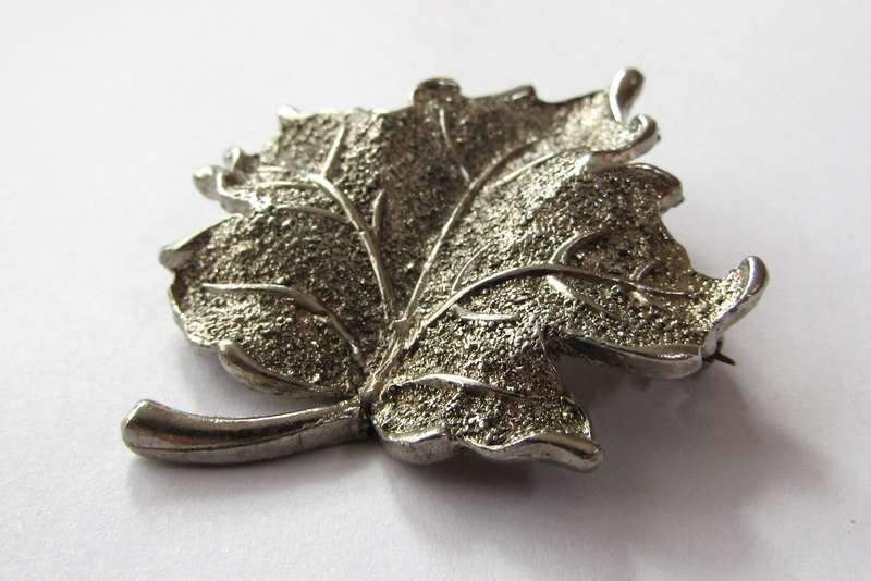 Vintage Silver Tone Maple Leaf Brooch Pin by Hollywood