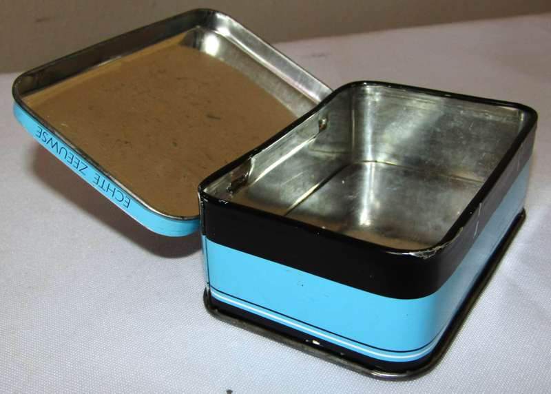 Small Vintage LJ Jooste, Middelburg Holland Roomboter Babbelaar 135g Tin