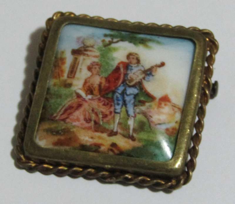 Vintage Hand-Painted Limoges France Brooch Pin in Brass Setting