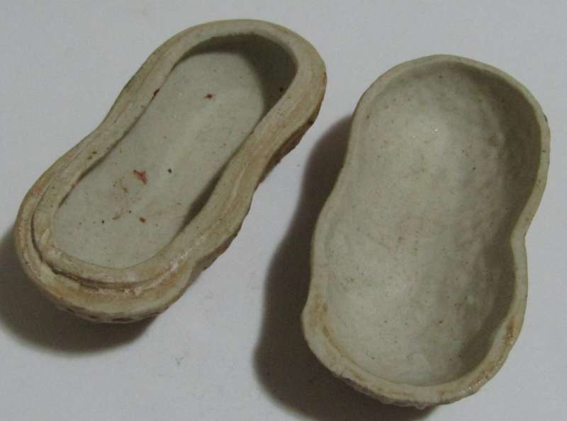 Vintage Peanut-Shaped Ceramic Trinket Box with Kangxi Mark