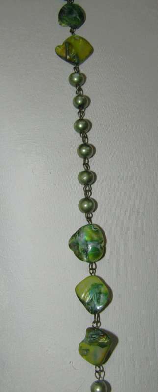 Retro 1980s Extra Long Green Dyed Mother of Pearl Beaded Necklace