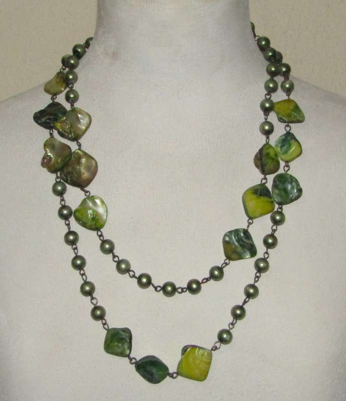 Retro 1980s Extra Long Green Dyed Mother of Pearl Beaded Necklace