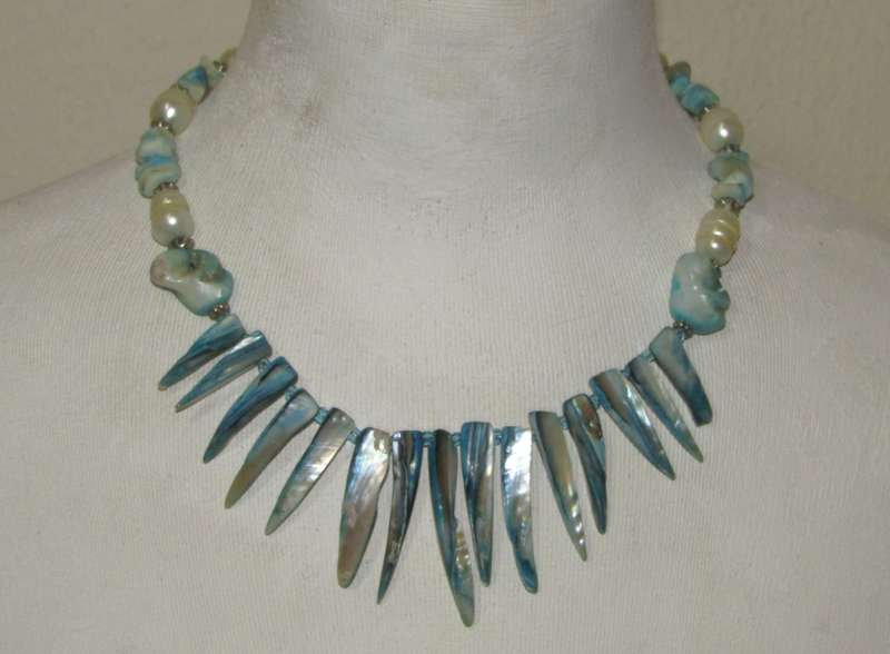 Retro 1980s Blue Mother of Pearl Spike Bib Necklace