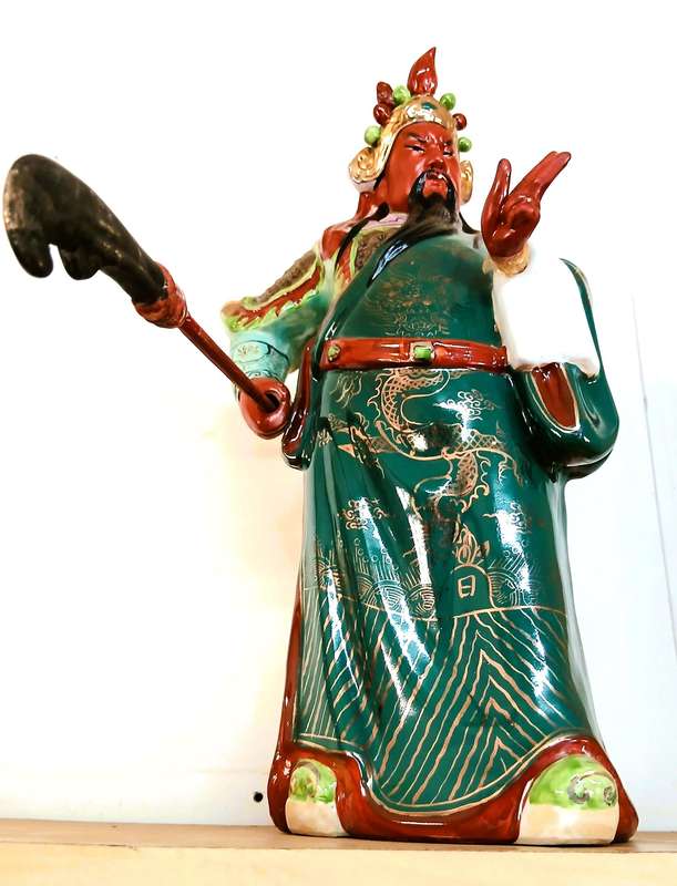 Guan Yu Porcelain Warrior Figure | Authentic Shiwan Ware | Vintage Chinese God of War (40cm)