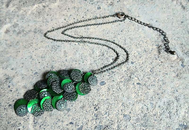 Avon Serbia Vanessa Necklace | Rare 1970s Collectible | Green Glass, Faux Shell & Brass