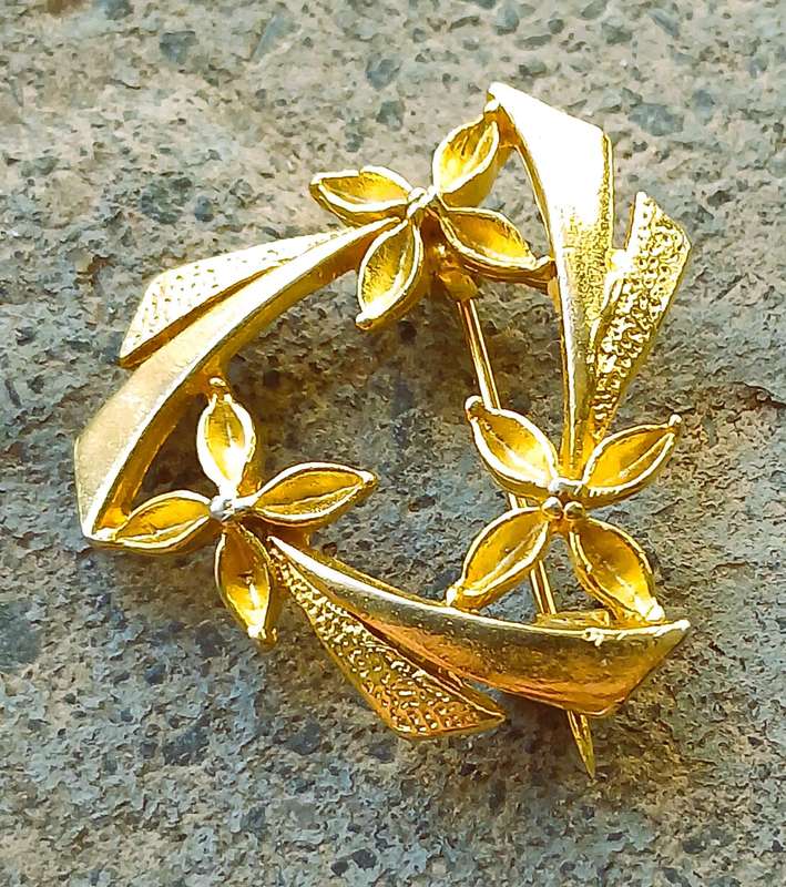 Vintage Gold Tone Brooch | Triangle Wreath with Floral Detail | Mid-Century Geometric Design