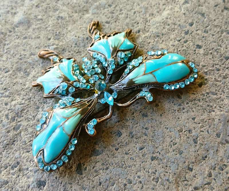 Vintage Copper-Tone Butterfly Brooch | Blue Enamel & Crystal Wings | Eye-Catching Statement Pin
