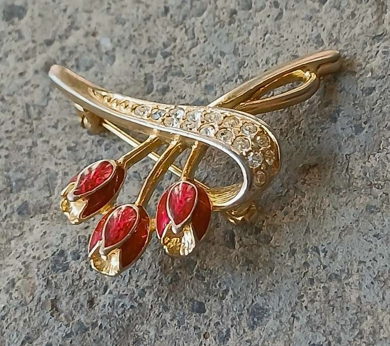 Vintage Gold-Tone Spray Brooch | Red Enamel Tulips & Pave Diamante Ribbon
