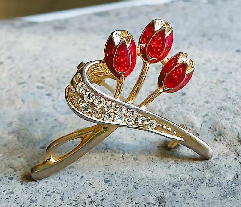 Vintage Gold-Tone Spray Brooch | Red Enamel Tulips & Pave Diamante Ribbon