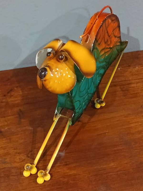 Meet the Stretchy Metal Dog | Handcrafted Garden Art with Personality | 36 x 23 x 12cm
