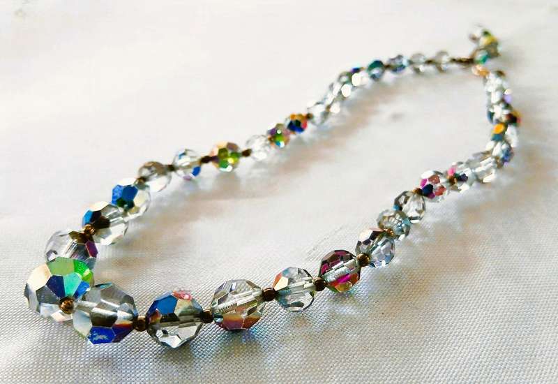 Vintage 1940s Aurora Borealis Crystal Necklace | Faceted Graduated Beads on Brass Links