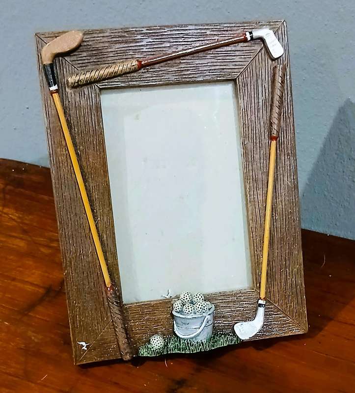 Vintage Golf Themed Standing Frame|HandPainted Clubs & Bucket of Balls