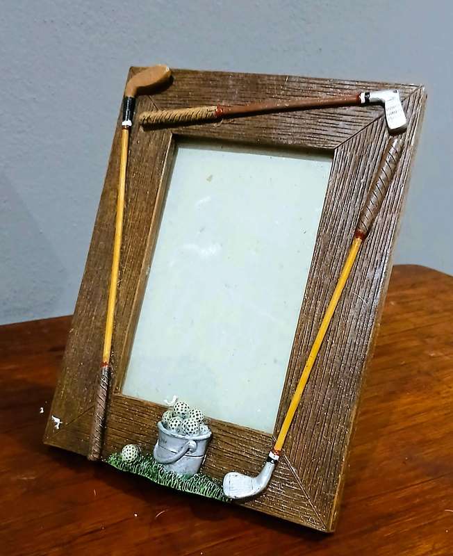 Vintage Golf Themed Standing Frame|HandPainted Clubs & Bucket of Balls