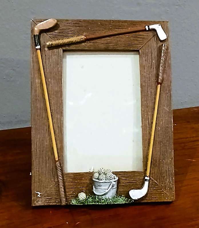 Vintage Golf Themed Standing Frame|HandPainted Clubs & Bucket of Balls