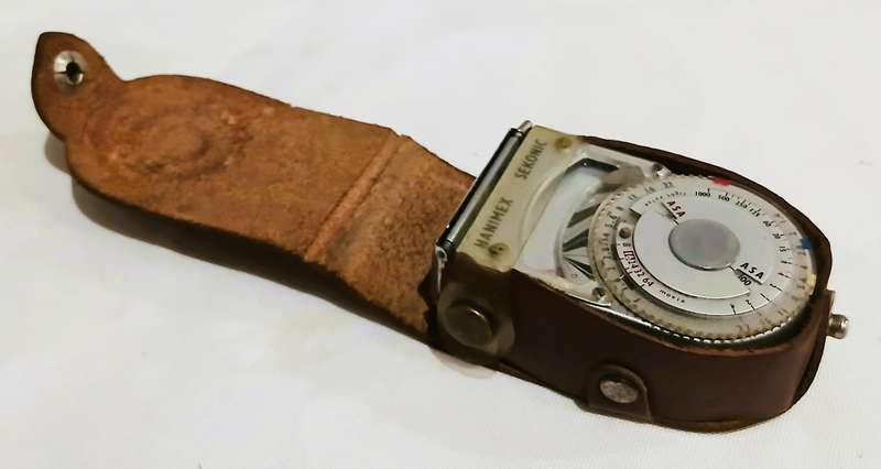 Vintage Hanimex Sekonic Light Meter | Original Leather Case | Classic 1960s Photography Tool