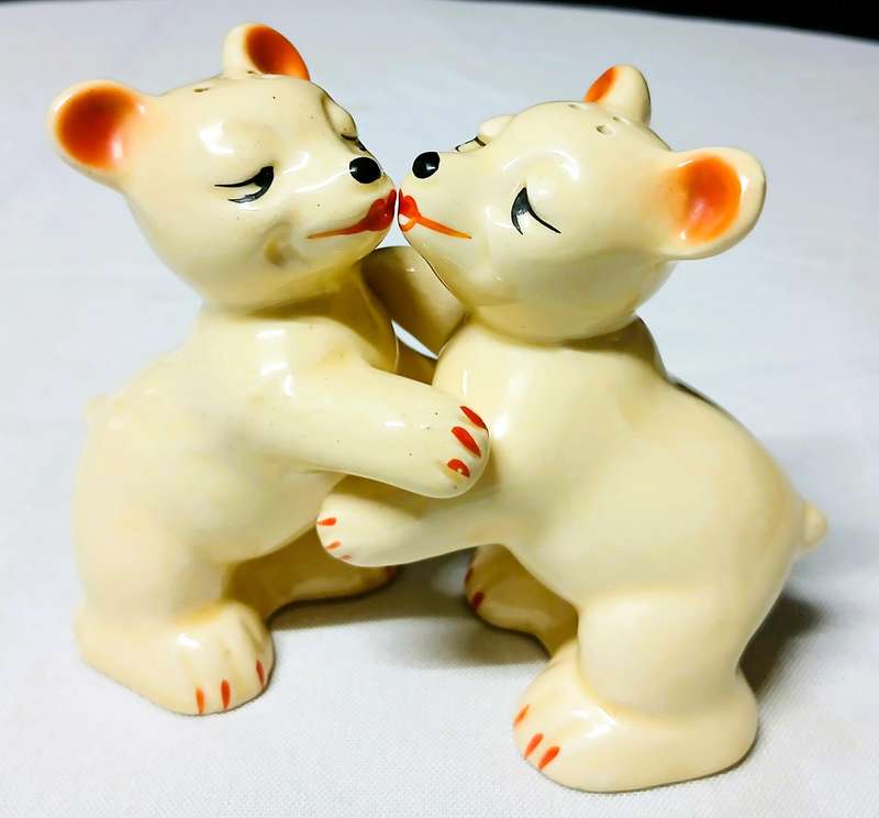Vintage Hugging Bear Salt & Pepper Shakers | Mid-Century Ceramic Set in the Style of Van Tellingen