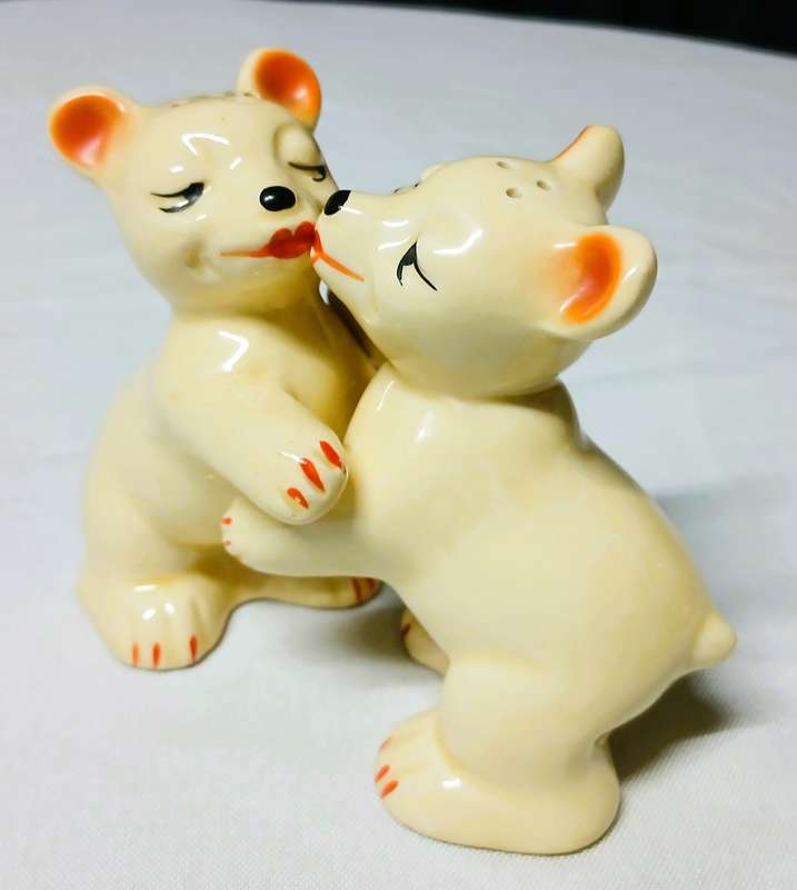 Vintage Hugging Bear Salt & Pepper Shakers | Mid-Century Ceramic Set in the Style of Van Tellingen