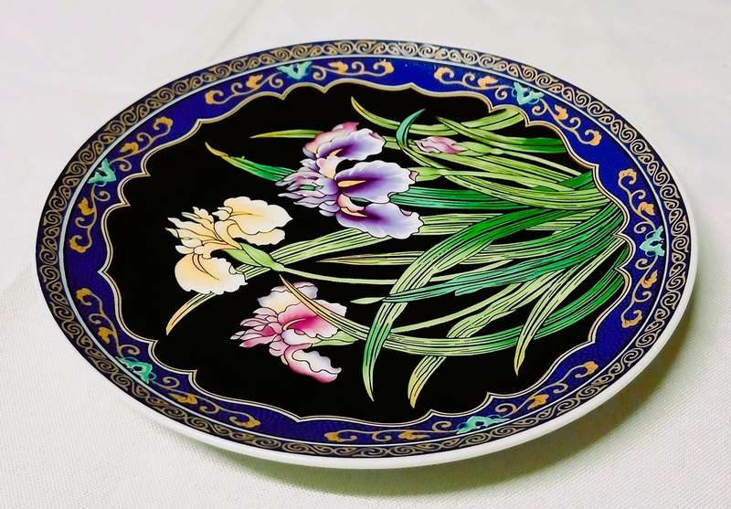 Vintage Imperial Hokkaido Imari Plate | Japanese Decorative Iris Motif | Cobalt & Gold Trim Display