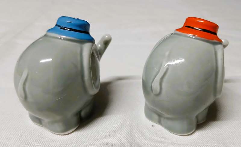 Vintage Kissing Elephant Salt & Pepper Shakers | Mid-Century Japan Style Ceramic | Orange & Blue Hat
