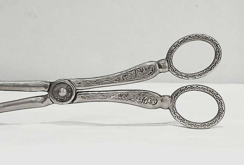 Vintage Silver-Tone Bird Claw Serving Tongs | EP Zinc | Ornate Handles | 23cm Length