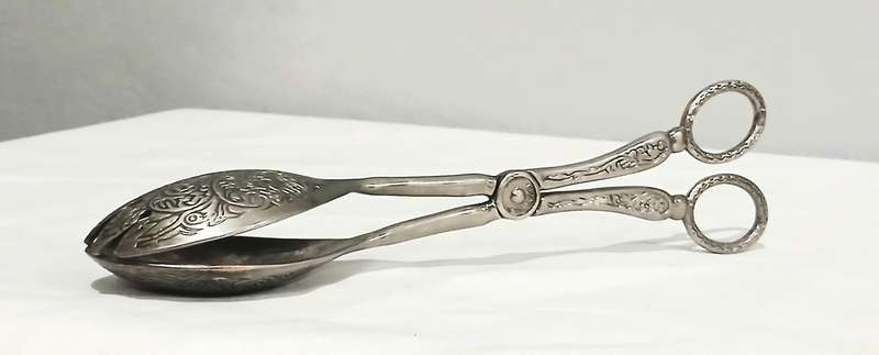 Vintage Silver-Tone Bird Claw Serving Tongs | EP Zinc | Ornate Handles | 23cm Length