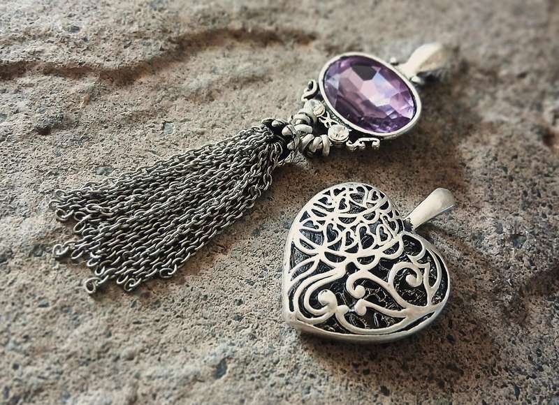 Vintage Silver-Tone Pendant Pair | Tassel Drop & Filigree Heart | Bold & Romantic Looks