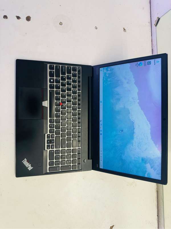 8TH GEN I5, 8GB RAM, 256GB LENOVO THINKPAD E580 NOTEBOOK PC, D GRADE