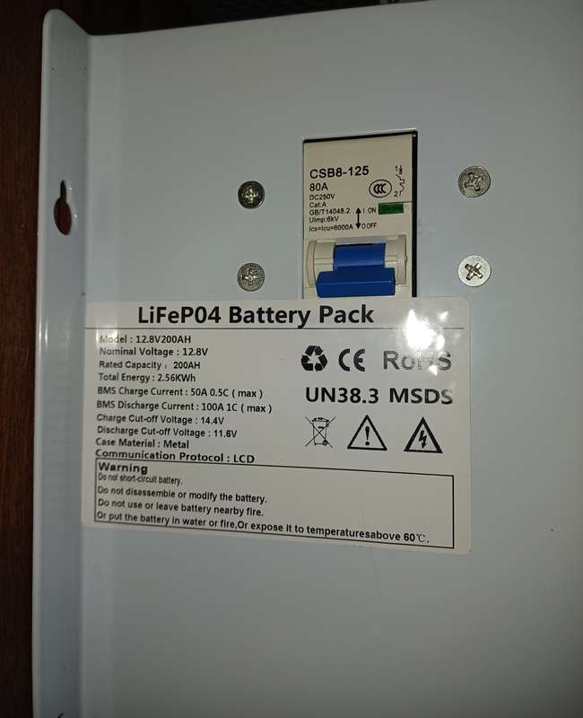 Hybrid Inverter 12V, pure sine wave + 12v 200AH 2.56kWh Lithium Battery LifeP04 Battery