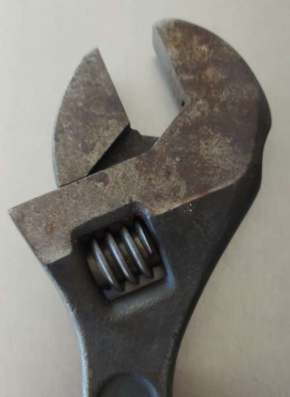 Crescent 18 inch Shiffter