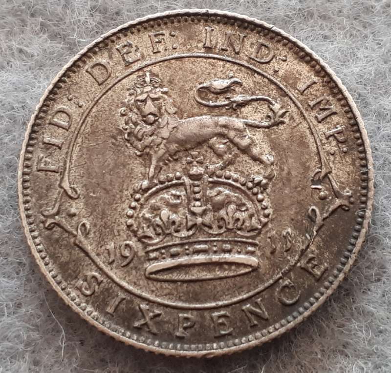 1911 GREAT BRITAIN SIXPENCE : XF