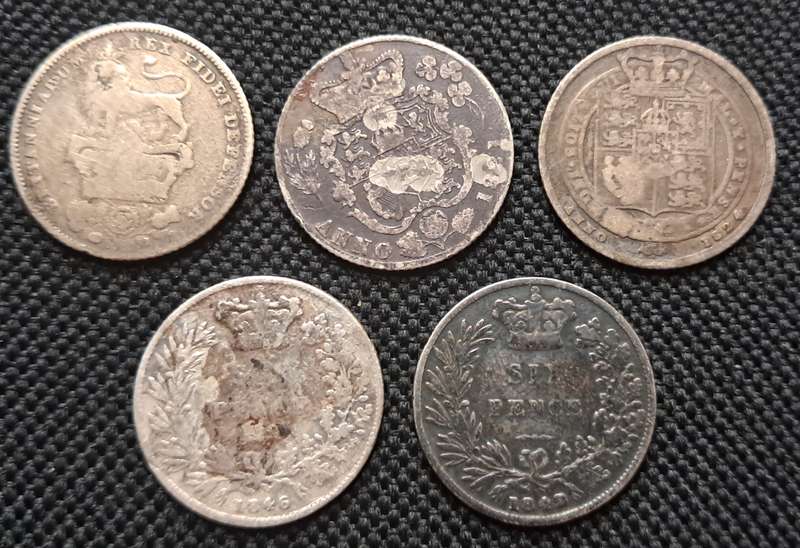 18 TH CENTUARY GREAT BRITAIN SIXPENCES