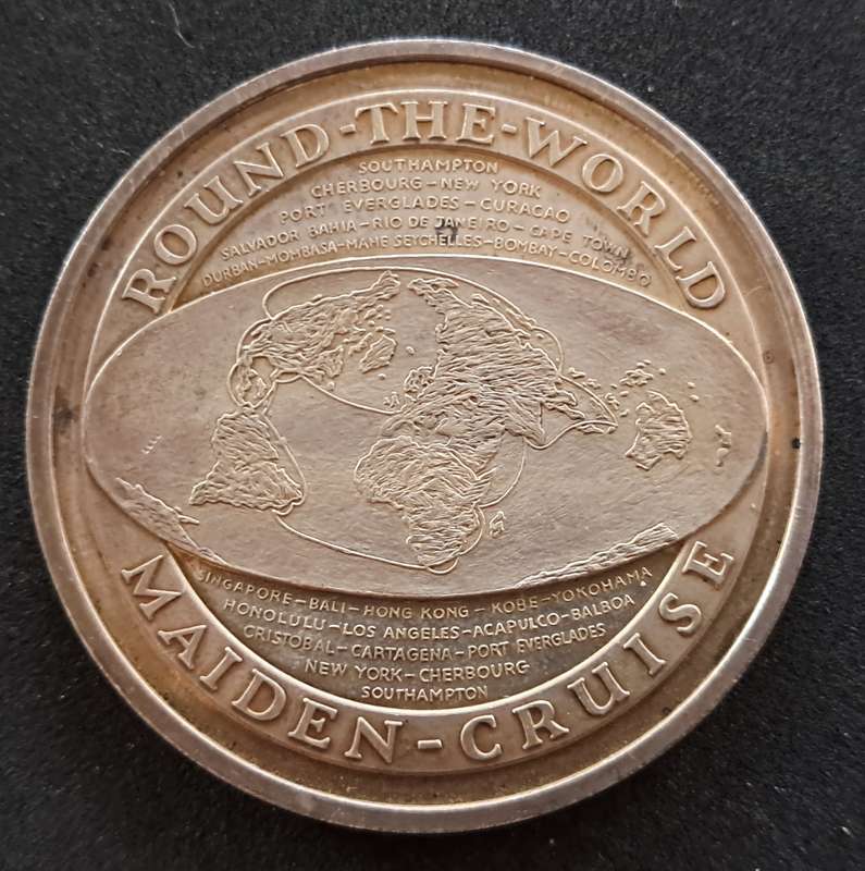 QUEEN ELIZABETH II CRUISE SHIP STERLING SILVER MEDALLION
