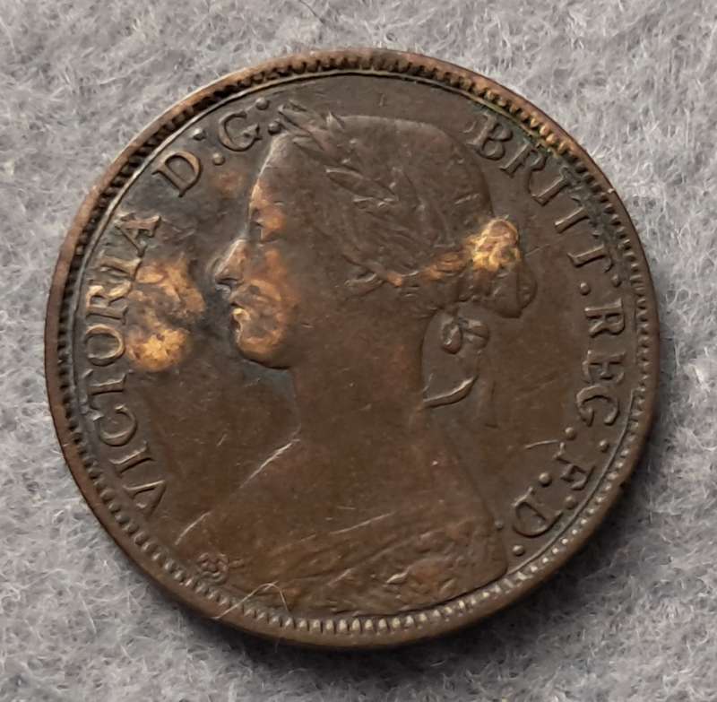 1860 GREAT BRITIAN FARTHING : TOOTHED BORDER
