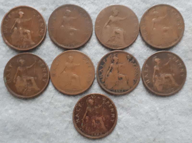 1924 - 1934 GREAT BRITAIN HALF PENNY LOT X 9