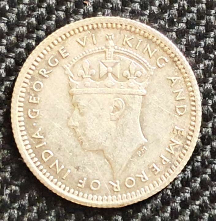 1945 MALAYA 5 CENTS : SILVER