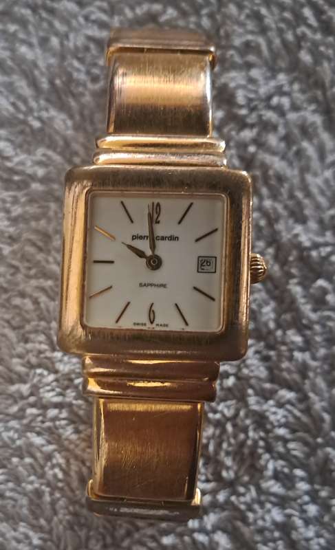 PIERRE GARDIN LADIES GOLD WATCH