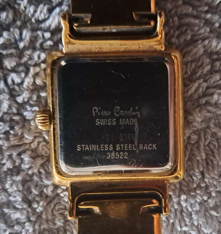 PIERRE GARDIN LADIES GOLD WATCH